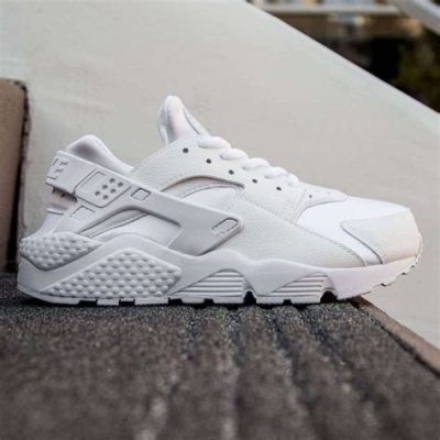 Are Huarache Running Shoes Running on the Right Track?