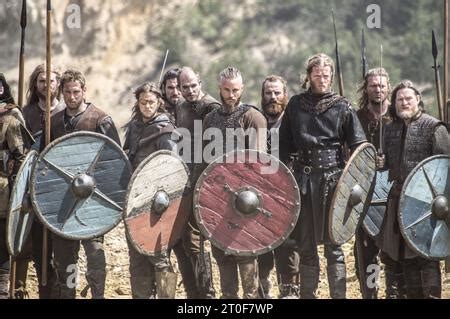 Vikings - Eine epische Geschichte voller Schlachten und Intrigen um den legendären Ragnar Lothbrok!